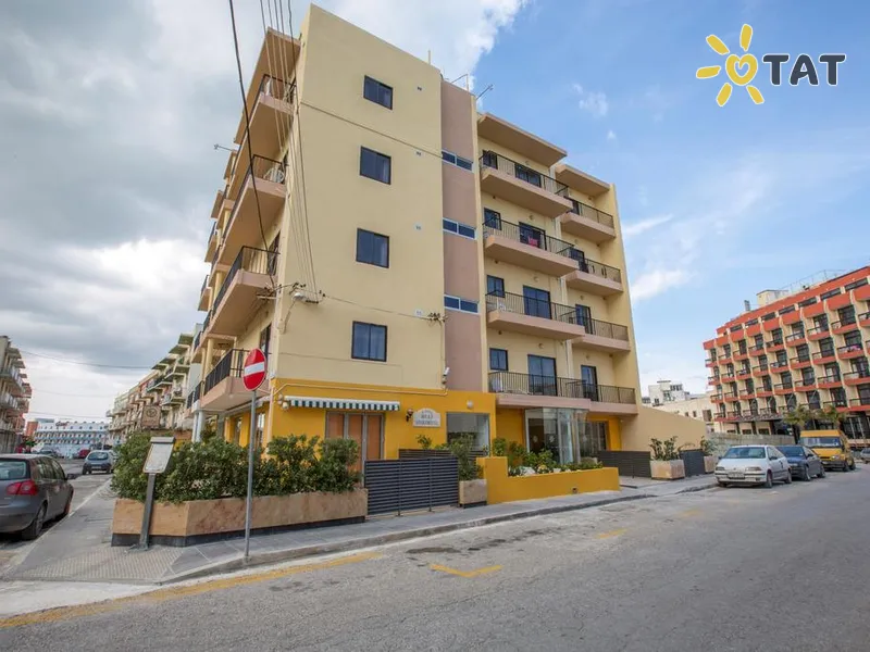 Huli Hotel & Apartments