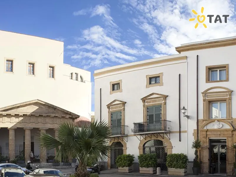 Palazzo Brunaccini Hotel