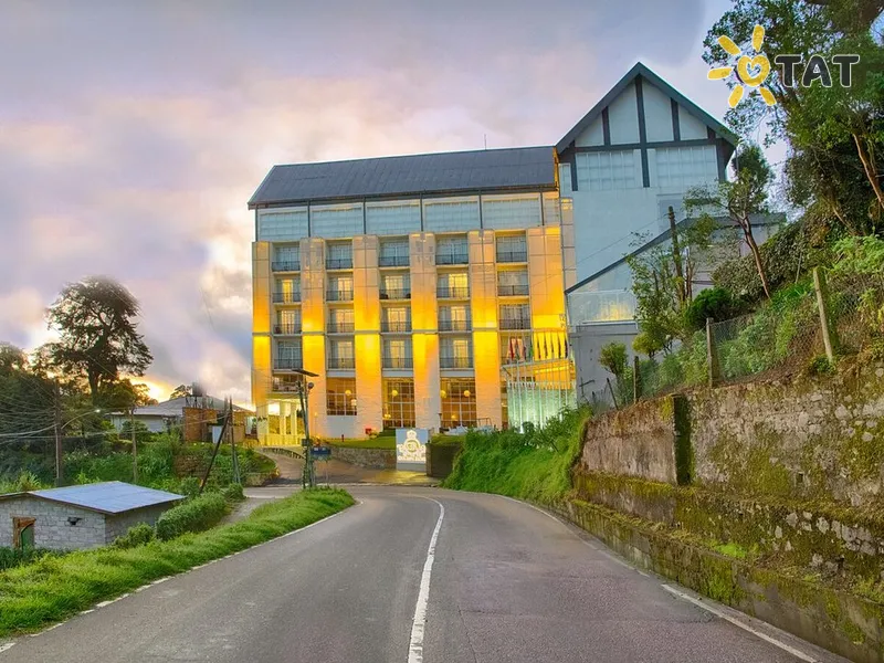 The Golden Ridge Hotel