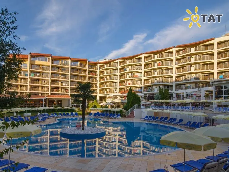 Smartline Madara Hotel