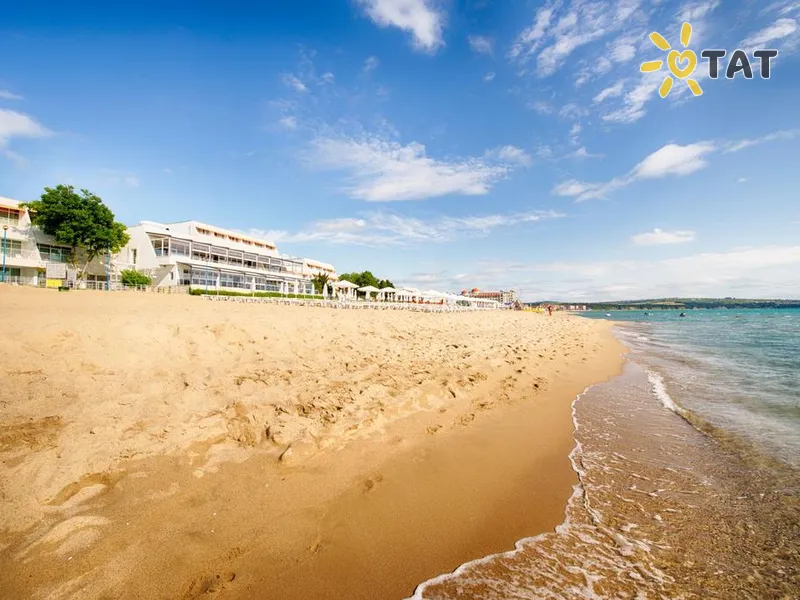 AluaSun Helios Beach