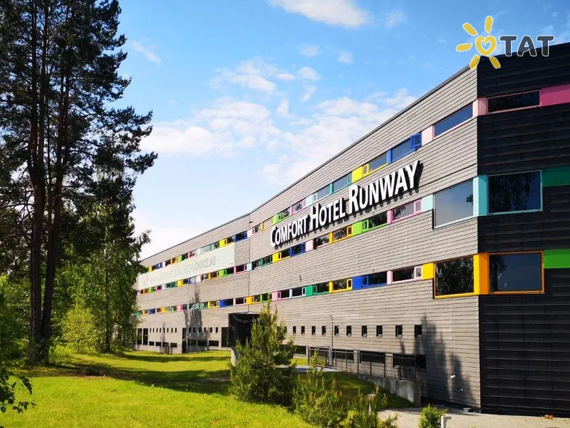 Comfort Hotel Runway