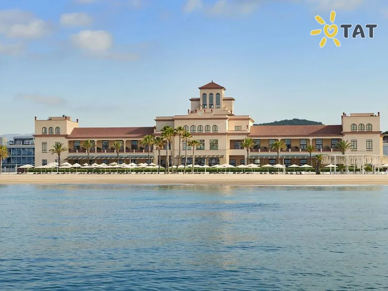 Le Meridien Ra Beach & Spa