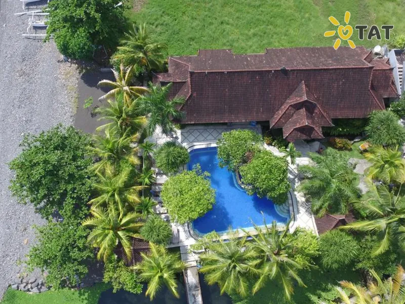 Arya Amed Beach Resort