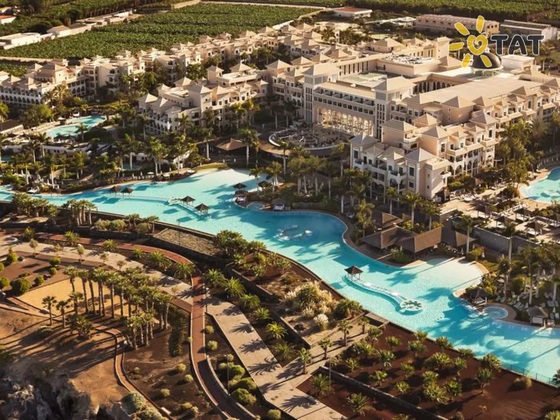 Red Level at Gran Melia Palacio de Isora