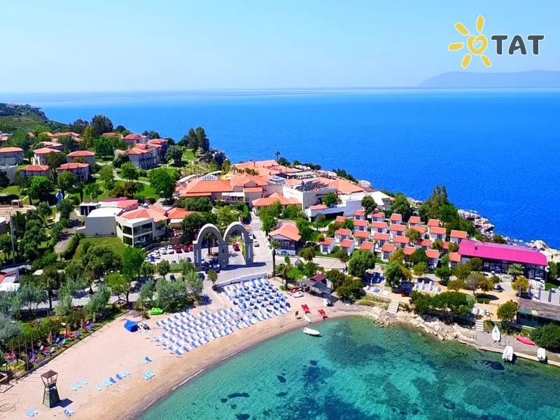 Maya Bistro Hotel & Beach