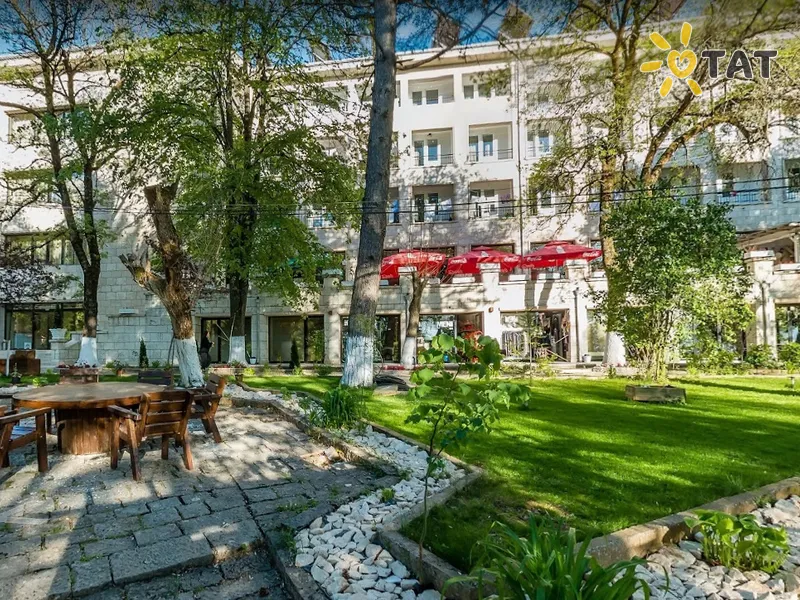 Banjisht Hotel & Spa