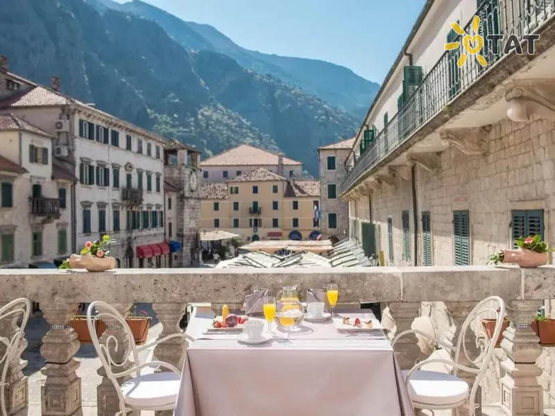 Cattaro Historic Boutique Hotel