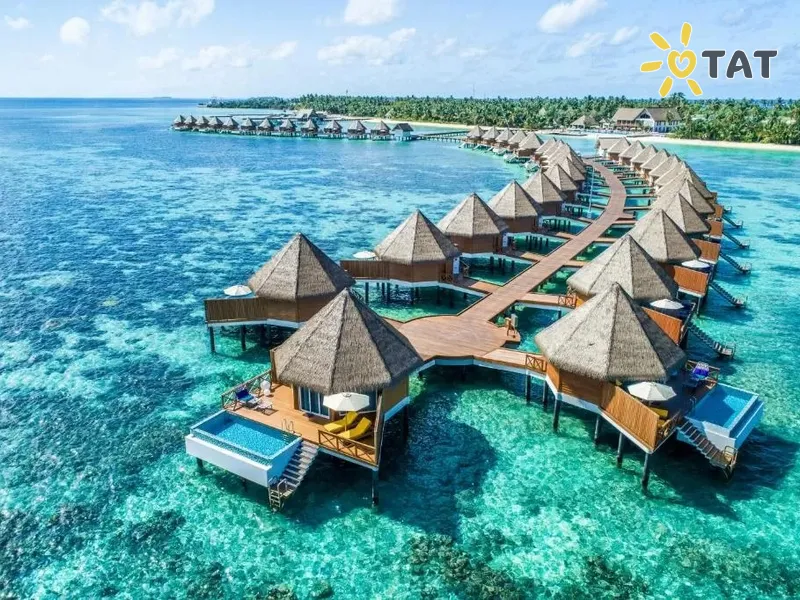 Mercure Maldives Kooddoo Resort