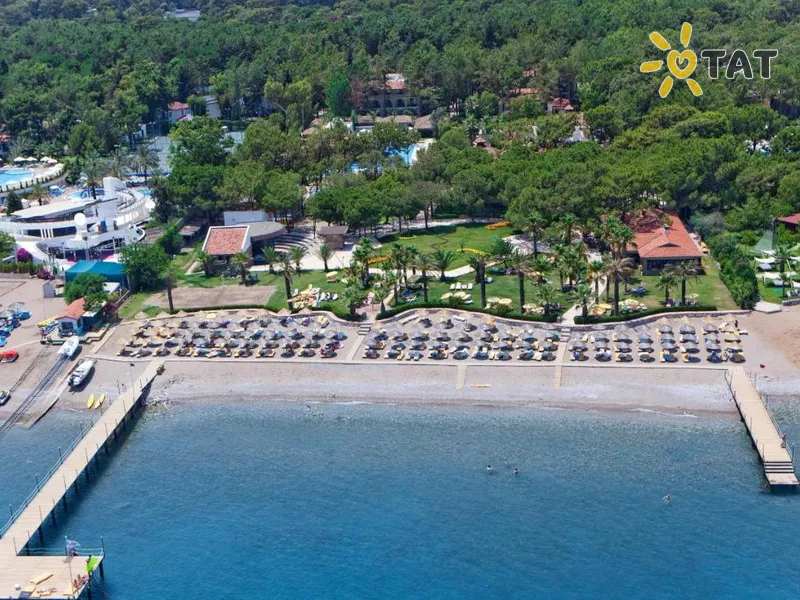 Champion Holiday Village