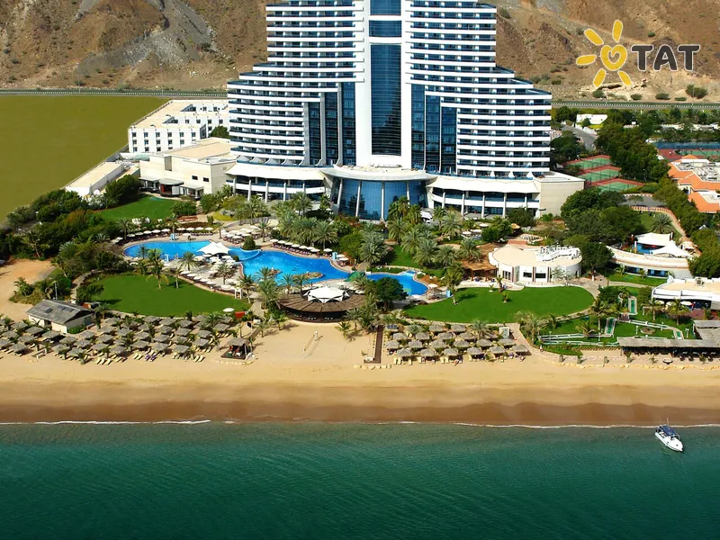 Le Meridien Al Aqah Beach Resort