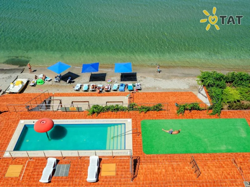 Бирюзовая бухта