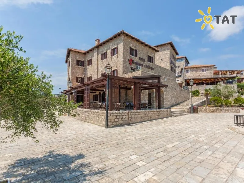 Kulla e Balshajve Hotel