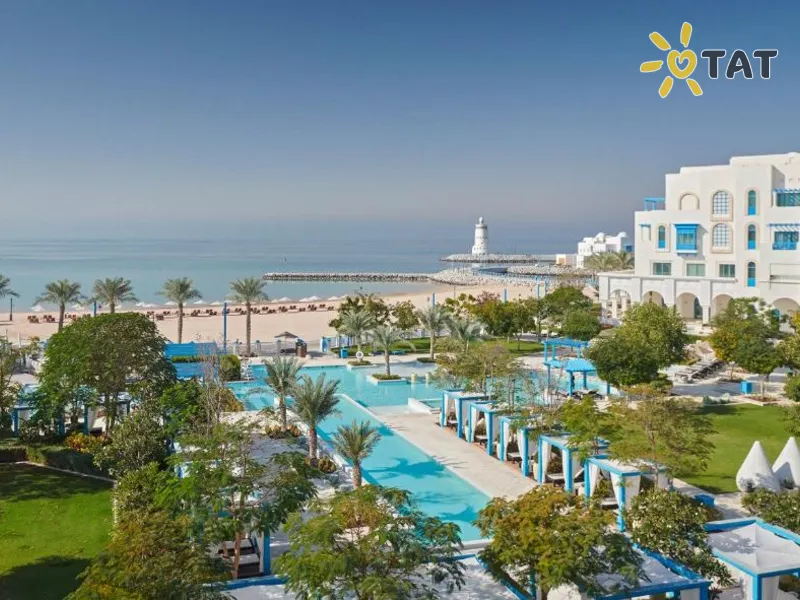 Hilton Salwa Beach Resort & Villa