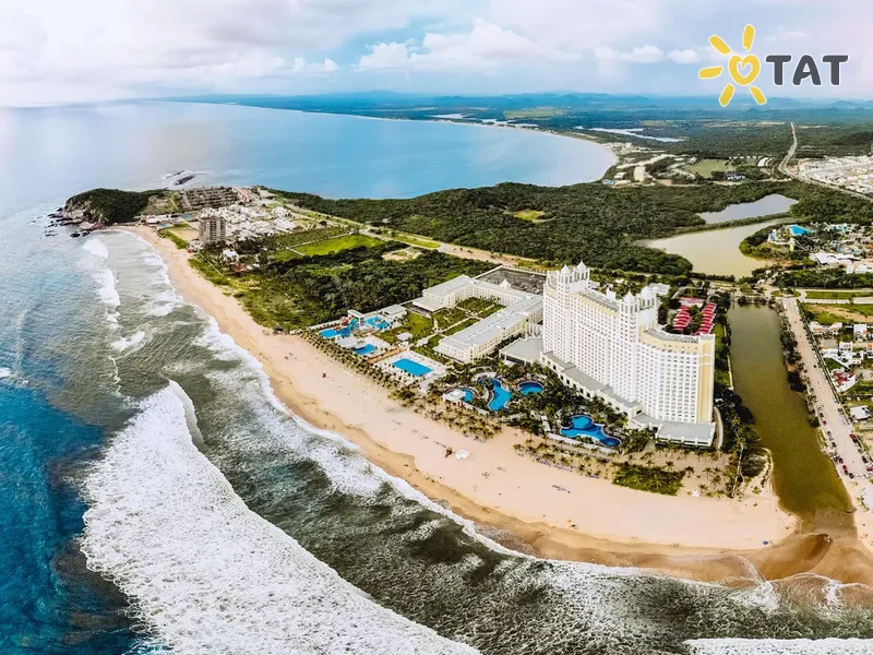 Riu Emerald Bay Hotel