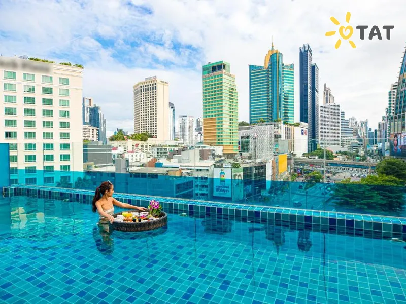 Clover Asoke Hotel
