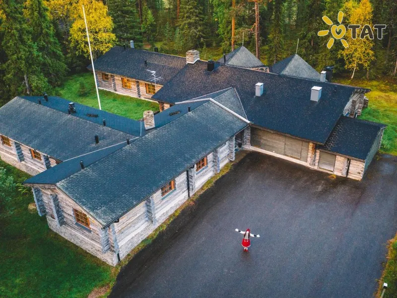 Santa's Hotel Aurora & Igloos