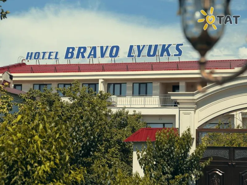 Bravolyuks Hotel
