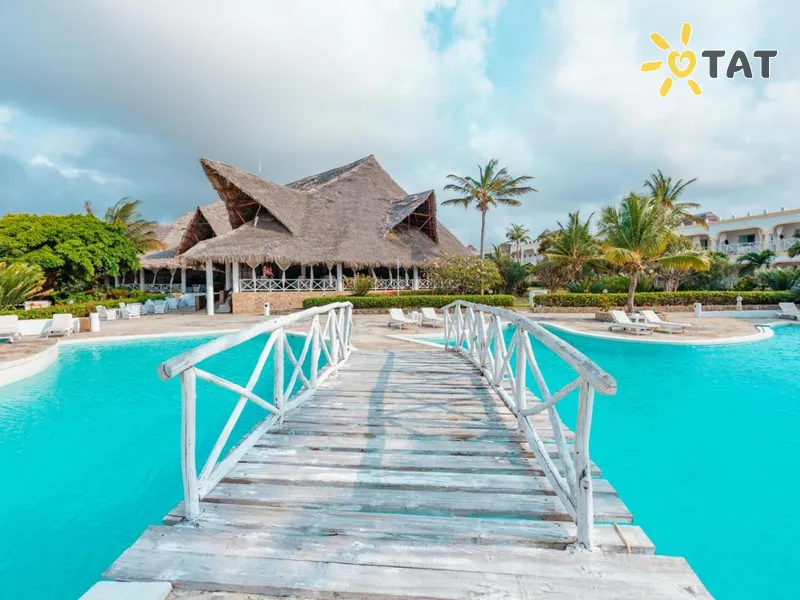 Twiga Beach Resort & Spa