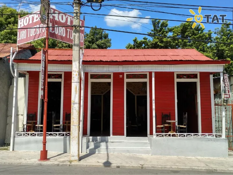 Loro Tuerto Hotel