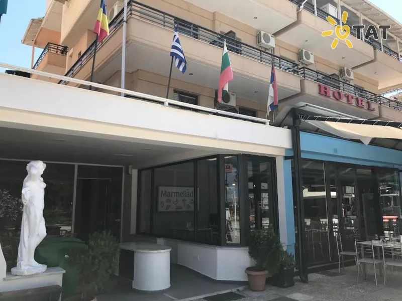 Aqua Beachfront Elegant Hotel