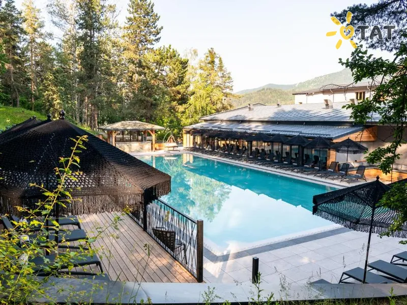 Kashmir Wellness & SPA Hotel