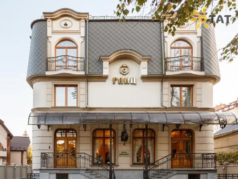Ganz Hotel