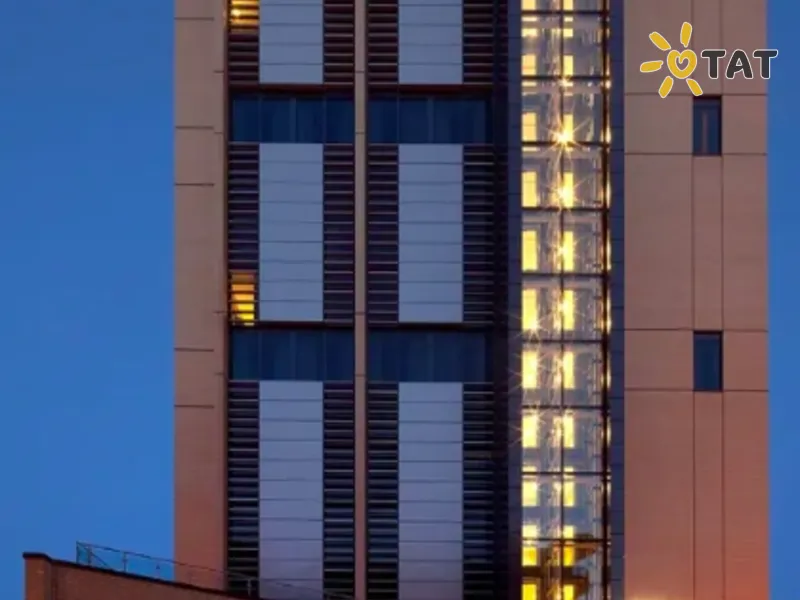 Leonardo Royal London Tower Bridge