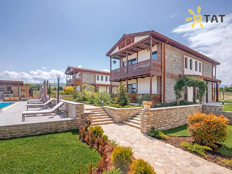 Chateau Mosmieri Hotel & Winery