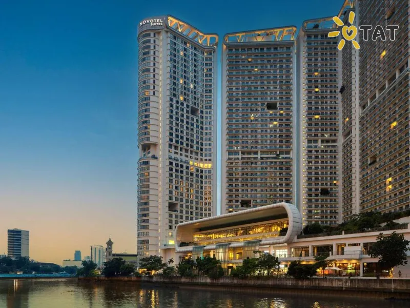 Novotel Suites Manila at Acqua