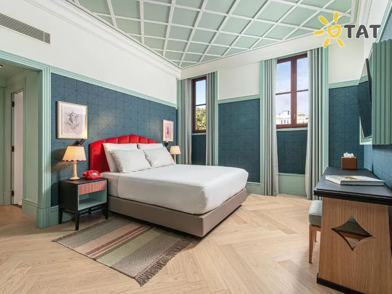 The Editory Boulevard Aliados Hotel