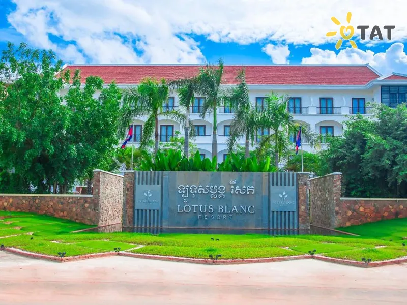 Lotus Blanc Resort