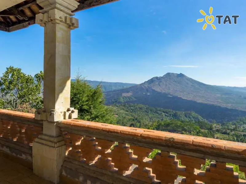 Lakeview Hotel & Restaurant