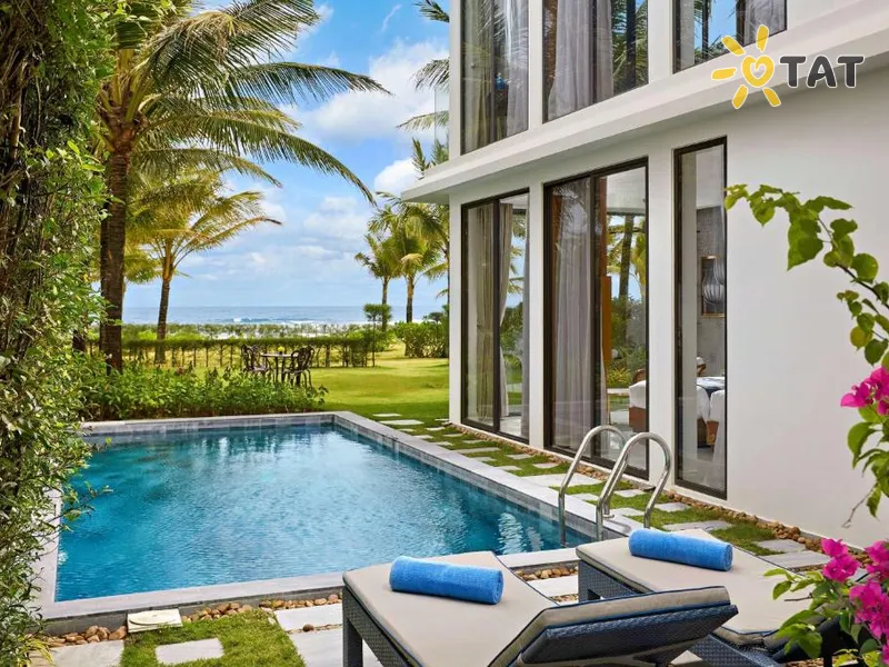 Wyndham Hoi An Royal Beachfront Resort & Villas