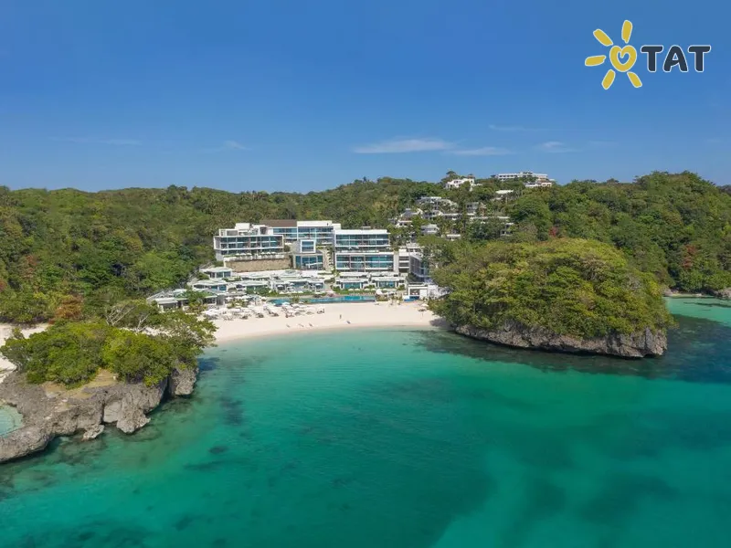 Crimson Resort & Spa Boracay