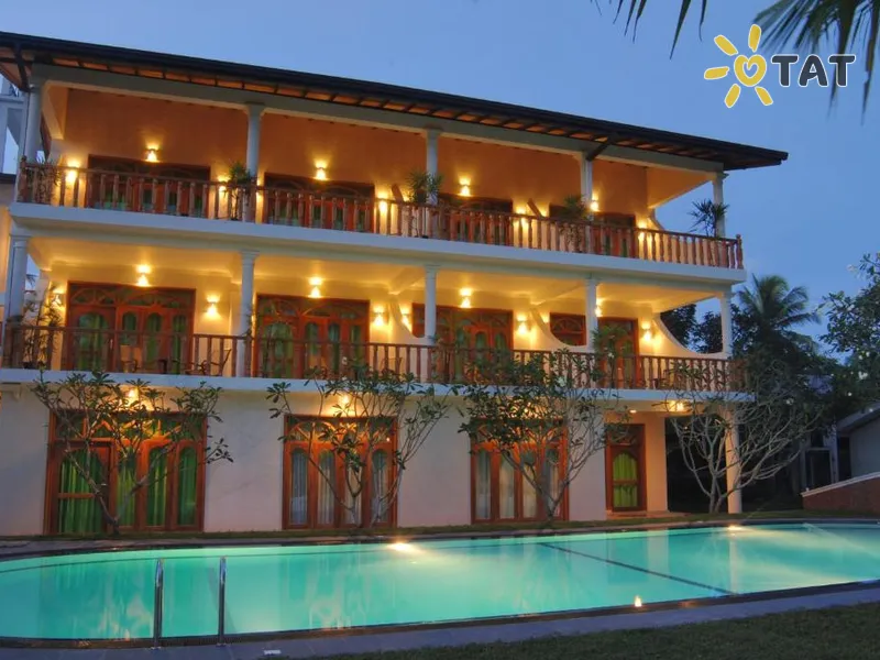 Wunderbar Beach Hotel