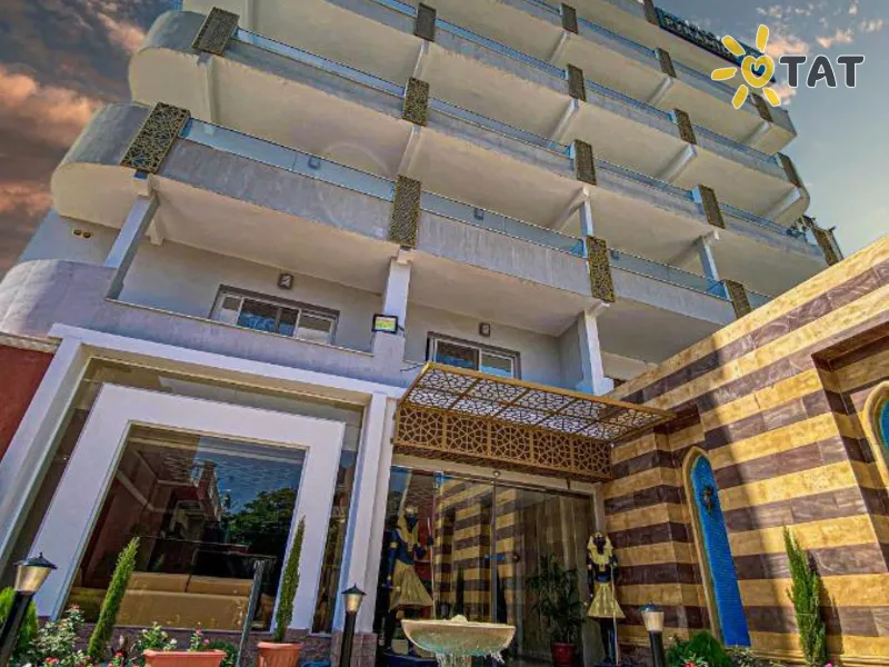 Mamluk Pyramids Hotel
