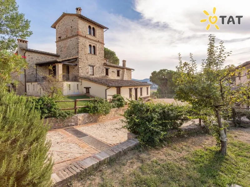 Borgo Pulciano Hotel