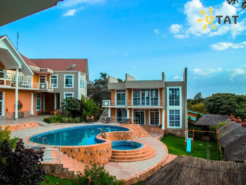 Masailand Safari & Lodge