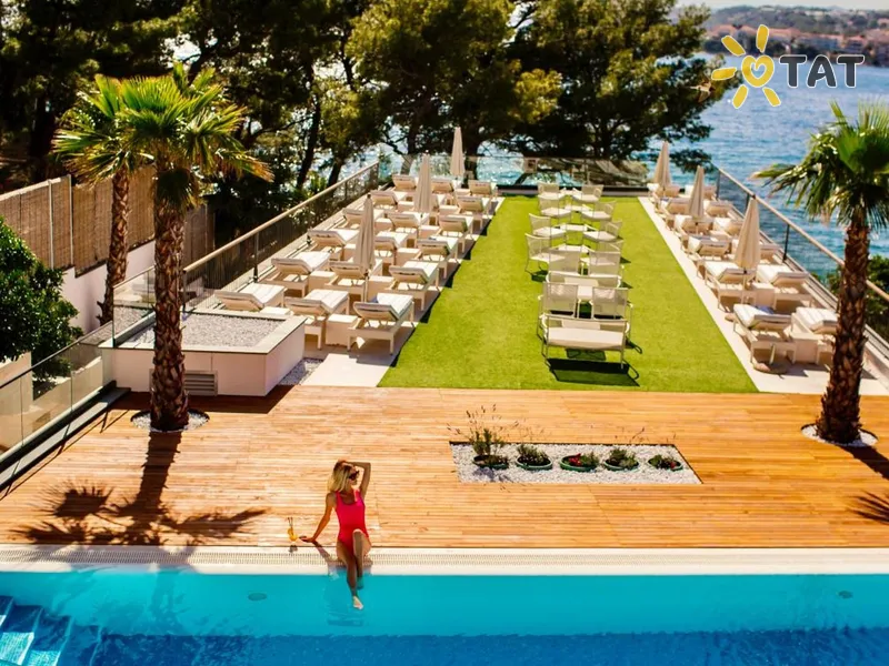 Eden Hotel