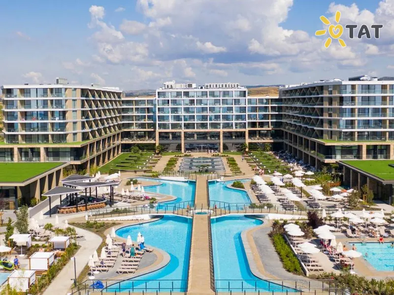 Wave Resort