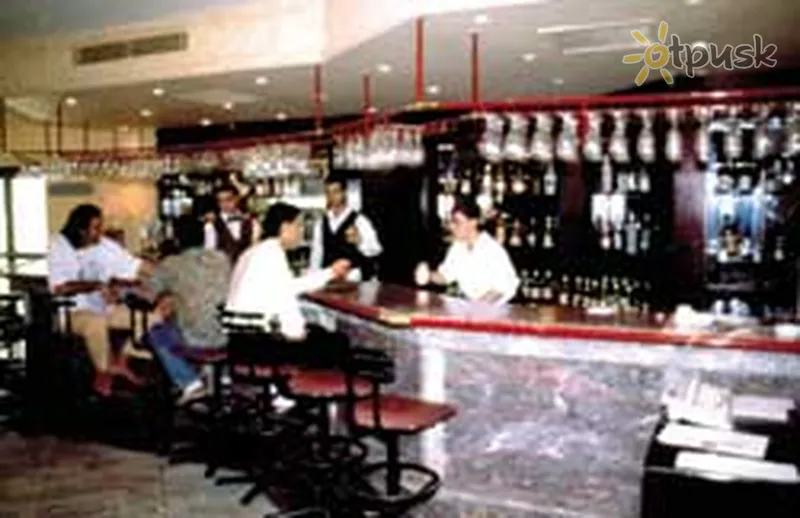 Фото отеля Akdeniz Mistral 4* Алания Турция бары и рестораны
