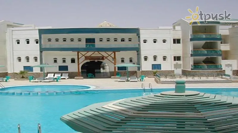 Фото отеля Pharaoh Club Hotel 3* Hurgada Egiptas išorė ir baseinai