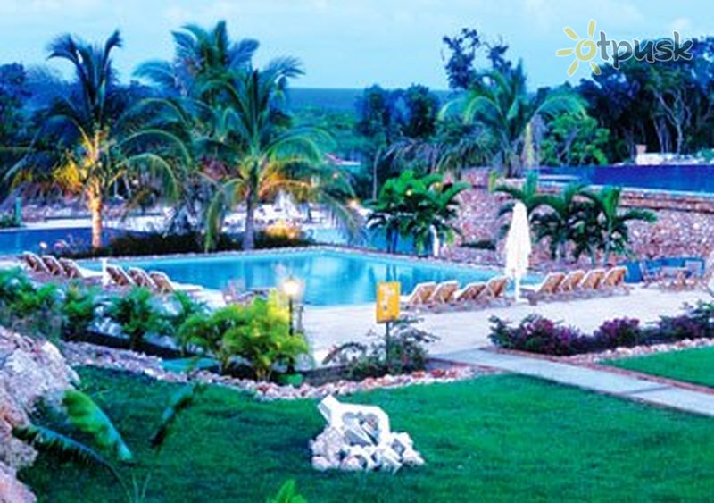 Фото отеля Occidental Grand Playa Turquesa 4* Гуардалавака Куба экстерьер и бассейны