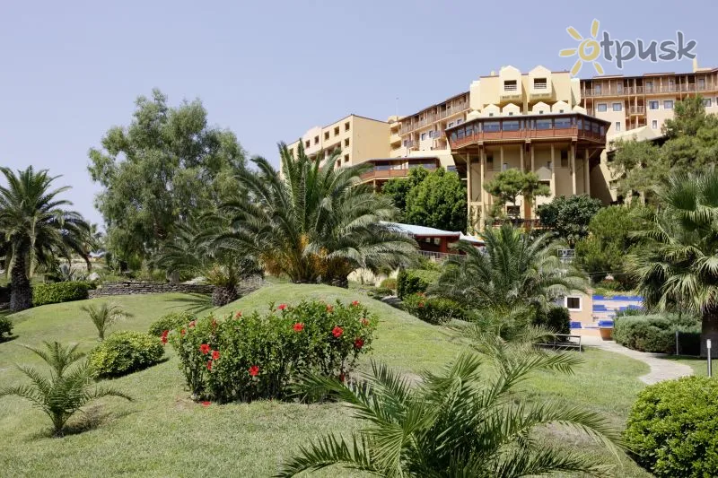 Фото отеля Robinson Club Sarigerme Park HV1 Сарыгерме Турция экстерьер и бассейны