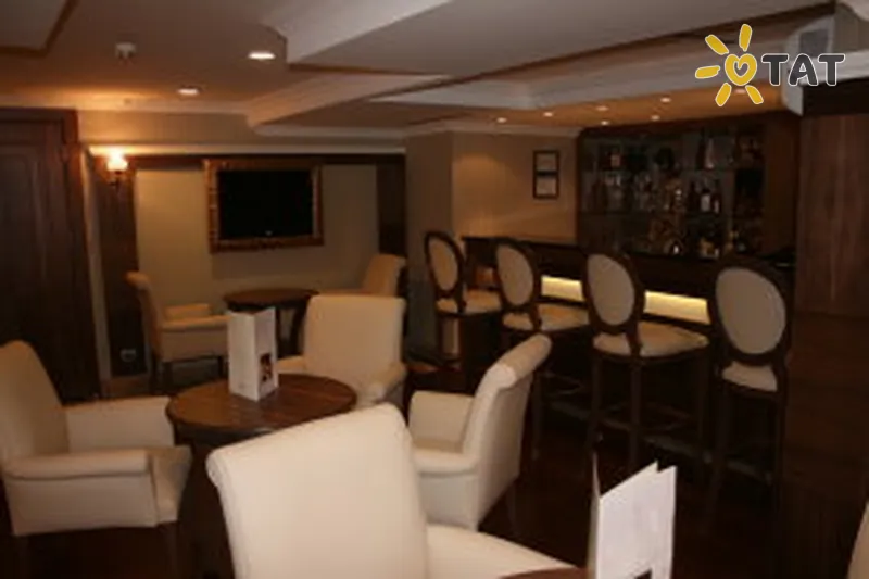 Фото отеля Park Royal Hotel 3* Стамбул Туреччина бари та ресторани