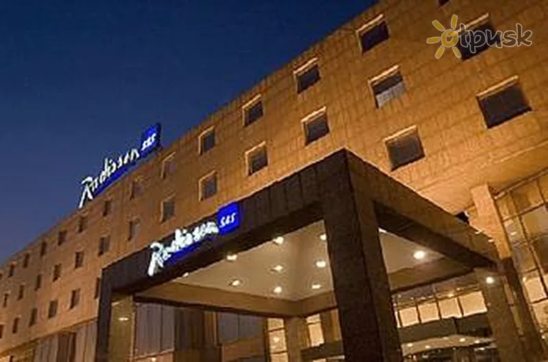 Фото отеля Radisson Blu Conference & Airport Hotel 5* Stambula Turcija ārpuse un baseini