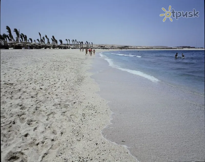 Фото отеля Abou Dabbab Diving Lodge 3* Марса Алам Египет пляж