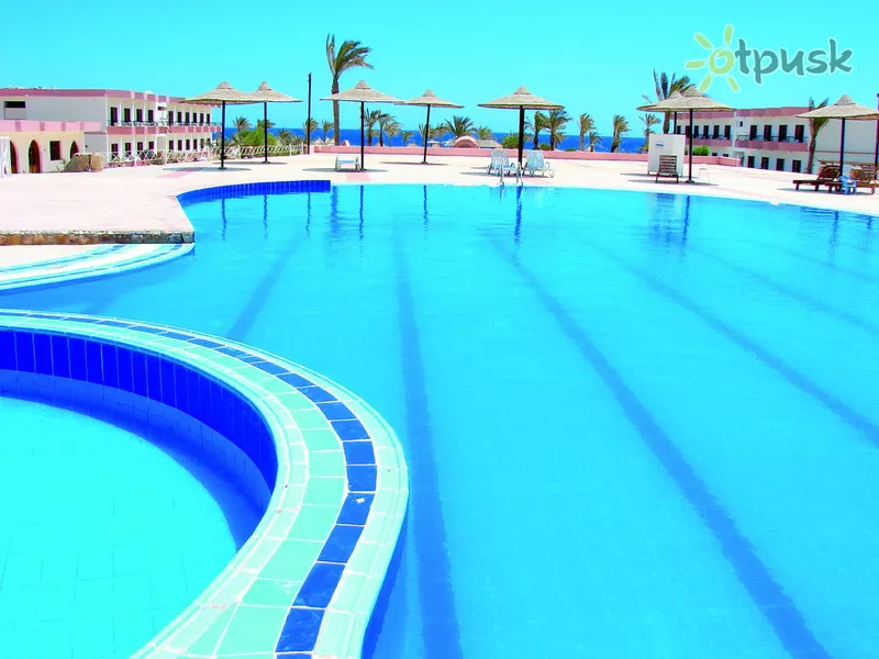 Фото отеля Dima Beach Resort Marsa Alam 4* Marsa Alamas Egiptas išorė ir baseinai