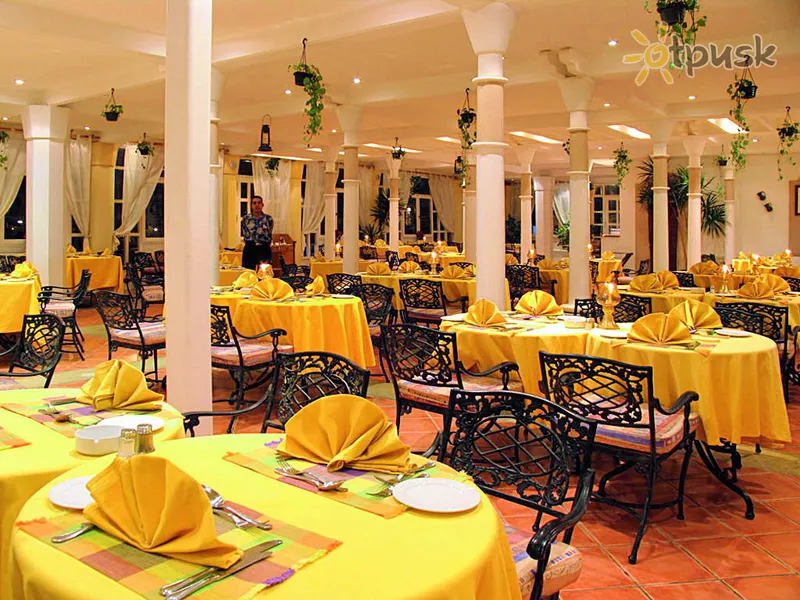 Фото отеля Poinciana Sharm Resort 4* Šarm el Šeichas Egiptas barai ir restoranai
